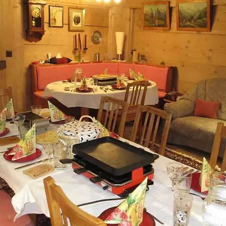 Gaestehaus Alpenblick Wildstrubel