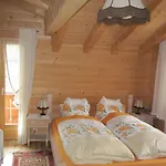 Guest house Gaestehaus Alpenblick Wildstrubel 3*