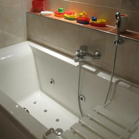 Gaestehaus Alpenblick Wildstrubel בית הארחה 3*