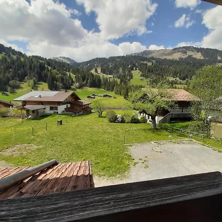 Gaestehaus Alpenblick Wildstrubel בית הארחה