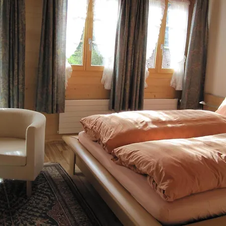 Gaestehaus Alpenblick Wildstrubel 3*