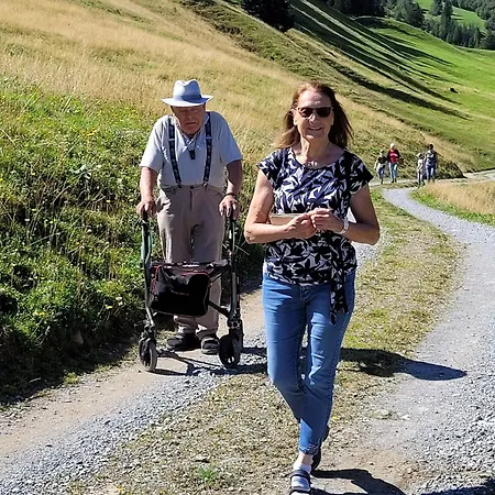 בית הארחה Gaestehaus Alpenblick Wildstrubel